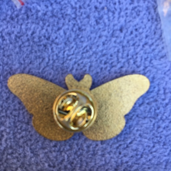 White Moon moth *3 pins for $12 - Picture 2 of 2